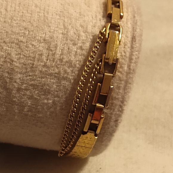 Gold plated vintage 1960's Whitaker watch - Picture 6 of 12